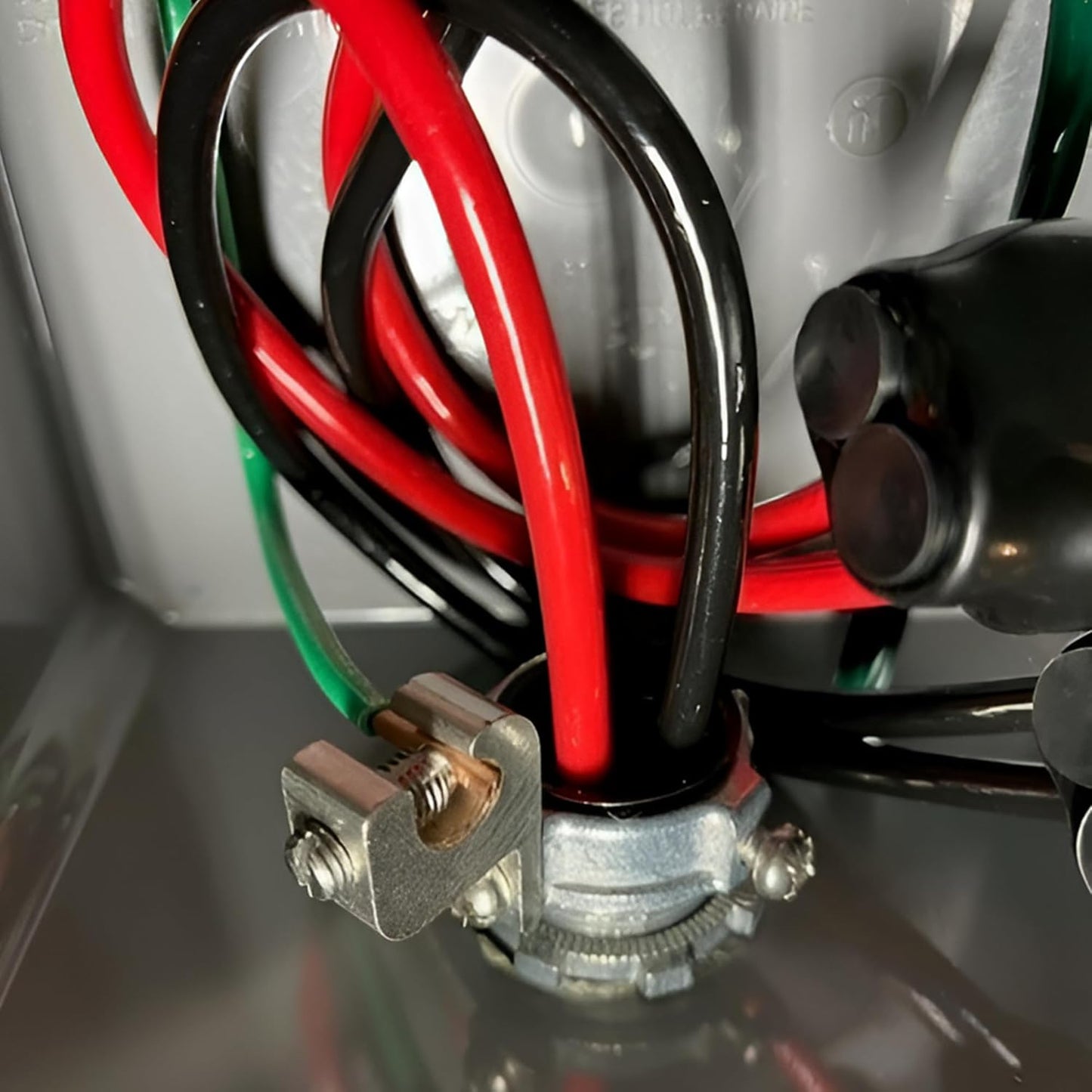 SELECT 5 Pack Insulated Ground Bushing with Lay-In Lug, 2” Rigid Metal Electrical Bushing for Superior Grounding Performance, Threaded Conduit Fittings