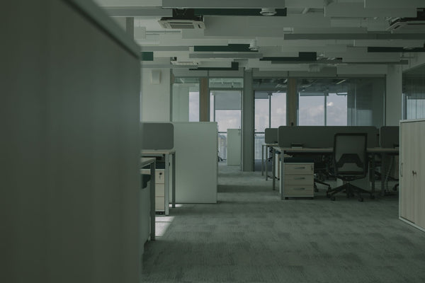 Commercial building lighting installation