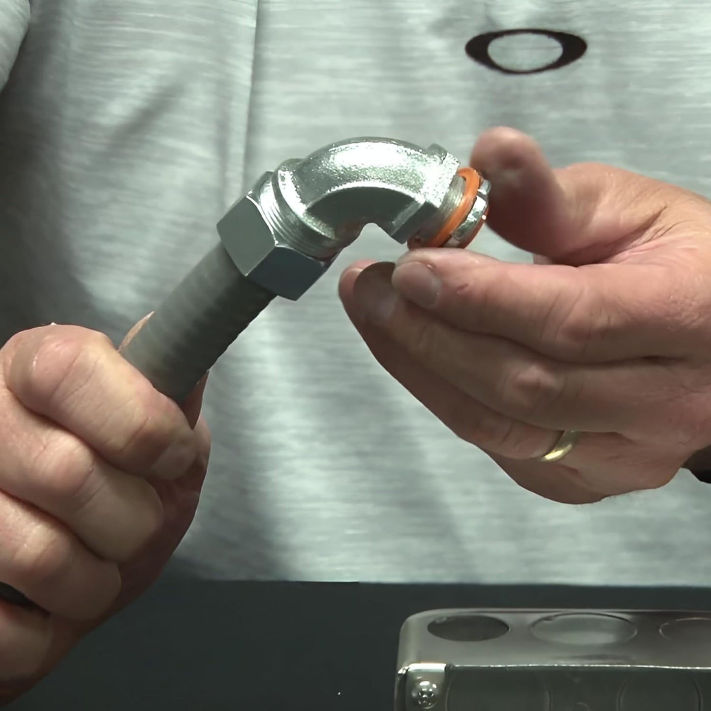 SELECT 10 Pack Lighting 90-Degree Zinc Liquid Tight Connector, 1/2 Inch Electrical Connectors, Conduit Fittings, Safe and Rust Resistant