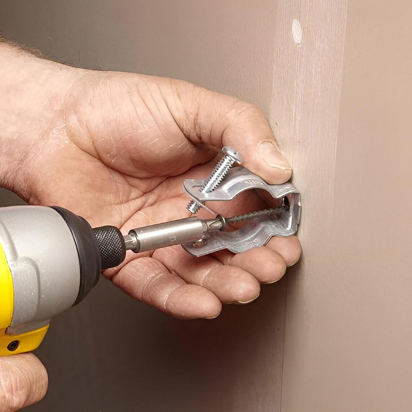 SELECT 50 Pack Lighting Conduit Hanger, 1 Inch Electrical Conduit Clamp with Carriage Bolt and Nut, Galvanized Conduit Clamps, Rigid Conduit Pipe Fittings for Mounting