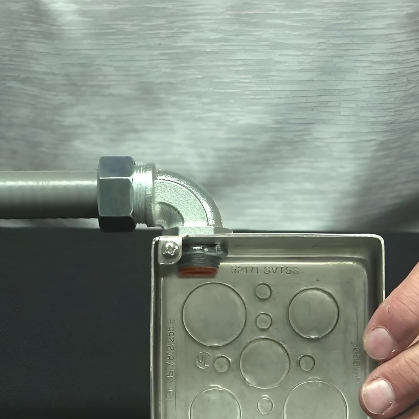 SELECT 10 Pack Lighting 90-Degree Zinc Liquid Tight Connector, 3/4 Inch Electrical Connectors, Conduit Fittings, Safe and Rust Resistant