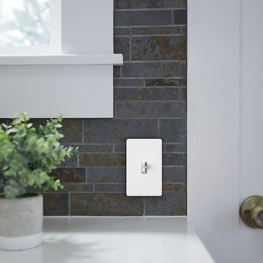 Lutron Fassada Wallplate, 1-Gang, Black, FG-1-BL